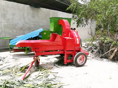 秸稈打包機(jī)客戶現(xiàn)場(chǎng) (11)